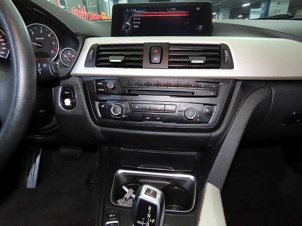 BMW 3시리즈 3시리즈 (F30) 320d ED에디션 이미지 11