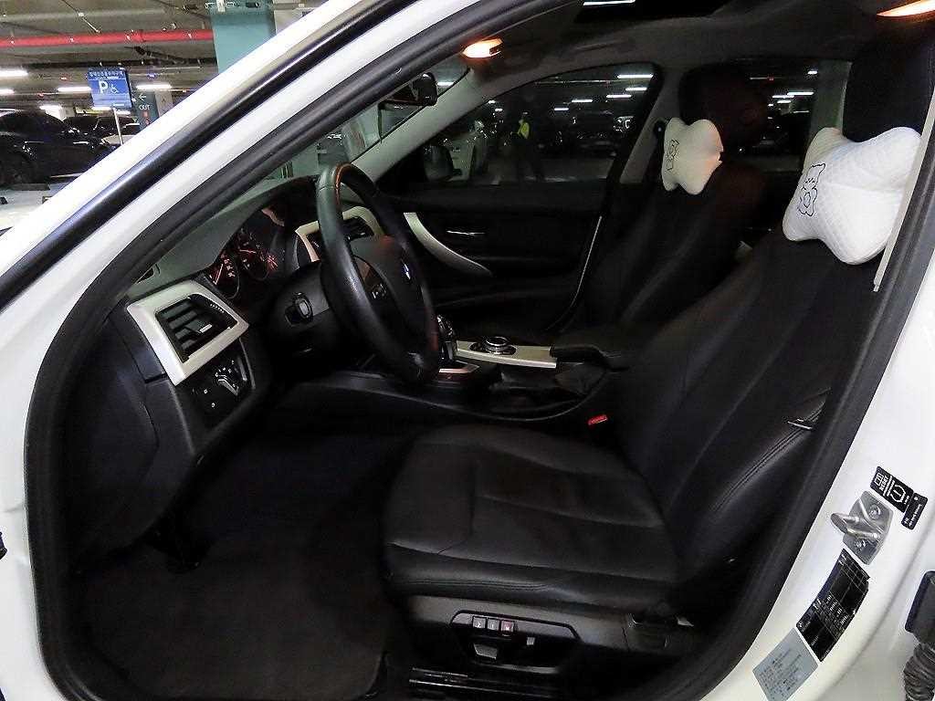 BMW 3시리즈 3시리즈 (F30) 320d ED에디션 이미지 6
