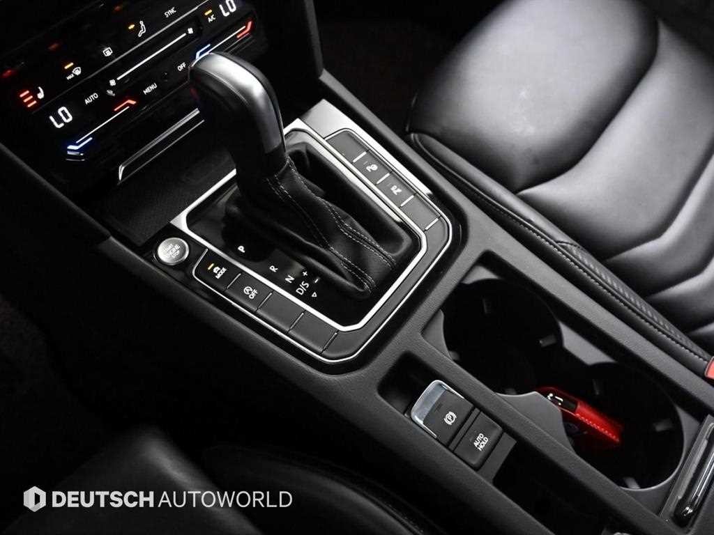 폭스바겐 아테온 2.0 TDI R-LINE 4모션 이미지 9
