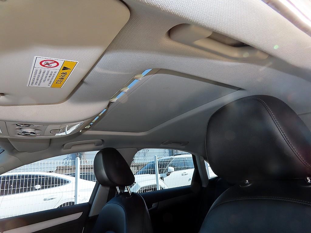 아우디 A4 뉴 A4 35 TDI 콰트로 다이나믹 이미지 16
