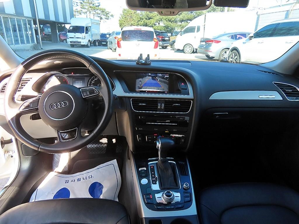 아우디 A4 뉴 A4 35 TDI 콰트로 다이나믹 이미지 7