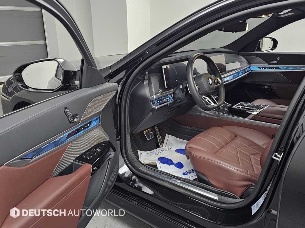 BMW 7시리즈 7시리즈 (G70) 740d xDrive M 스포츠 이미지 11
