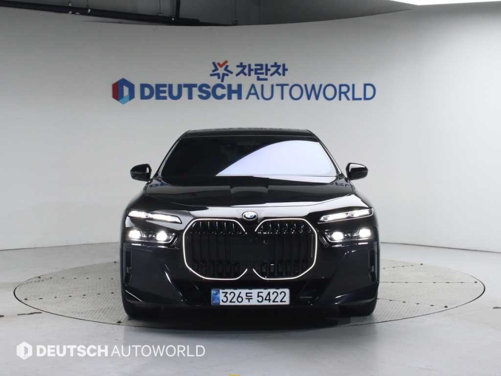 BMW 7시리즈 7시리즈 (G70) 740d xDrive M 스포츠 이미지 3