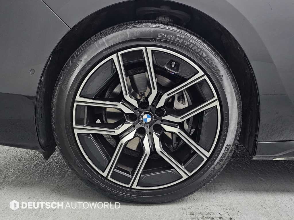 BMW 7시리즈 7시리즈 (G70) 740d xDrive M 스포츠 이미지 5