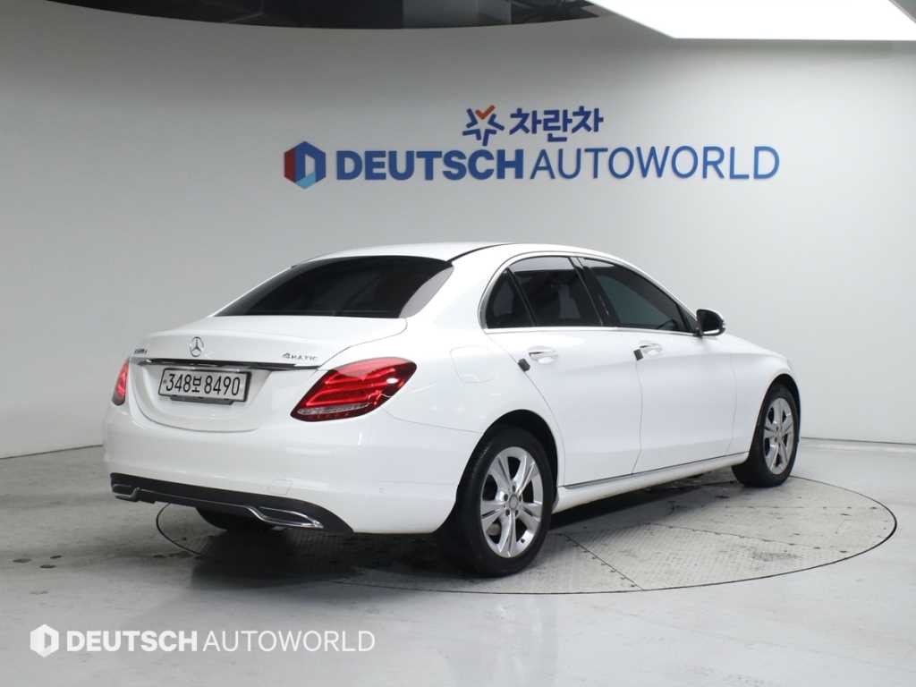 벤츠 C 클래스 C클래스 W205 C220 d 4MATIC 이미지 2
