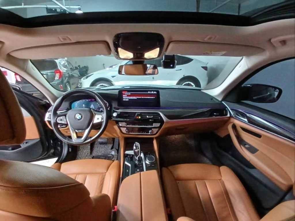 BMW 5시리즈 5시리즈 (G30) 520i 럭셔리 이미지 6