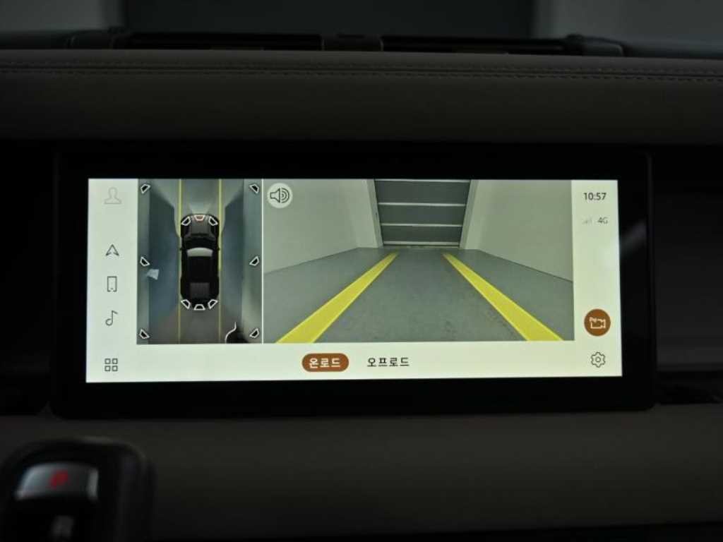 랜드로버 디펜더 디펜더 (L663) D240 SE 이미지 15