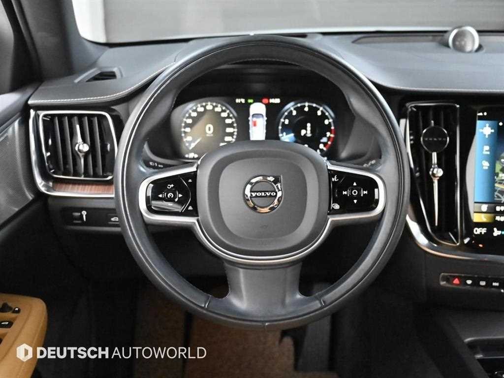 볼보 V60 V60 크로스 컨트리 2세대 2.0 B5 프로 AWD 이미지 13