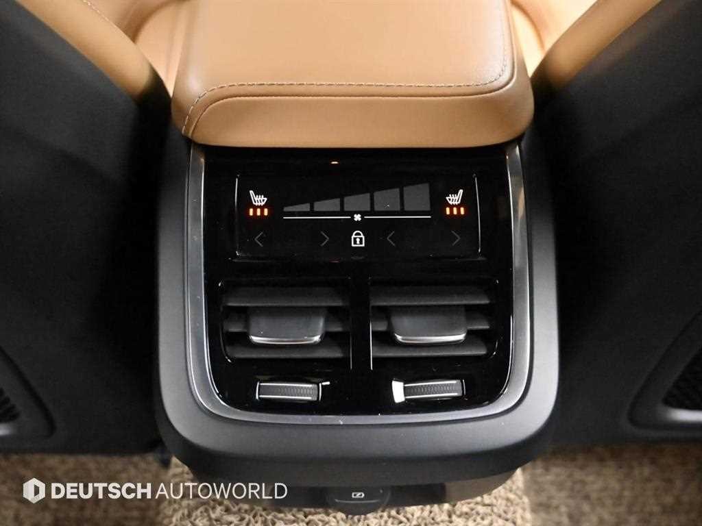 볼보 V60 V60 크로스 컨트리 2세대 2.0 B5 프로 AWD 이미지 16