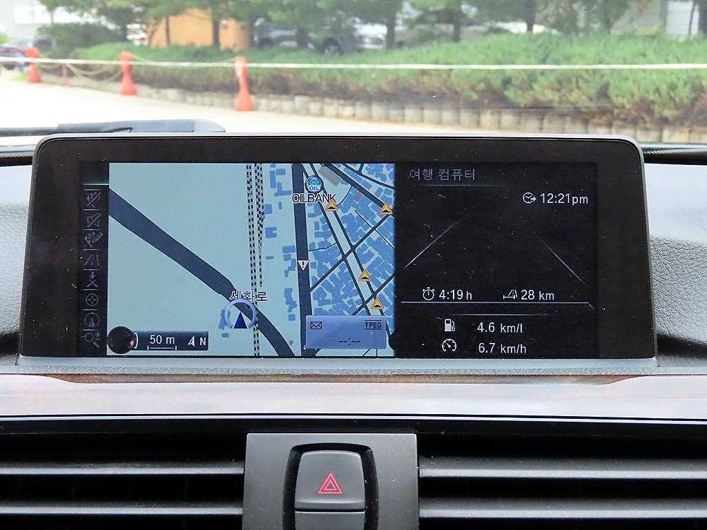 BMW 3시리즈 3시리즈 (F30) 320d 이미지 14