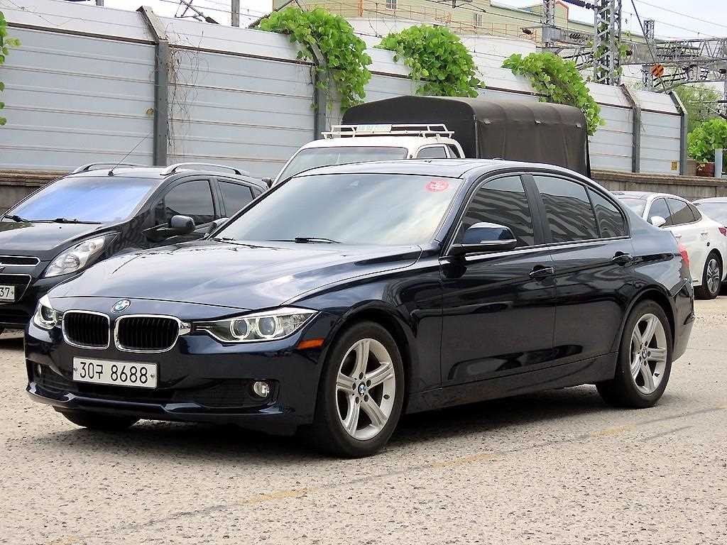 BMW 3시리즈 3시리즈 (F30) 320d 이미지 2