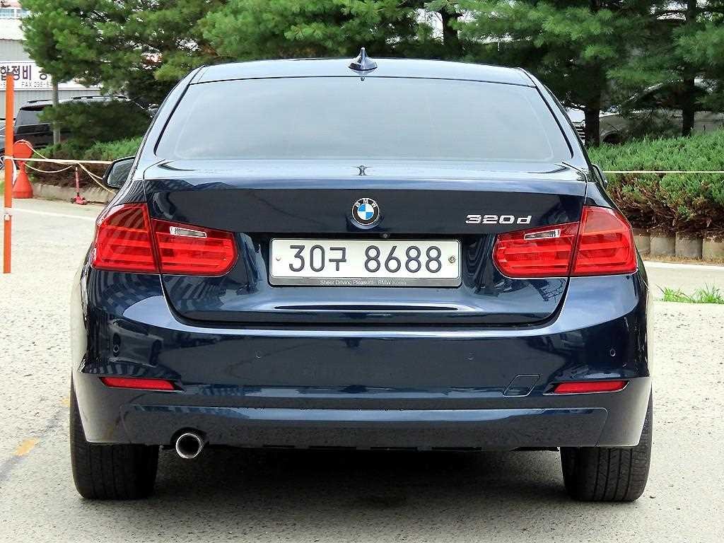 BMW 3시리즈 3시리즈 (F30) 320d 이미지 4