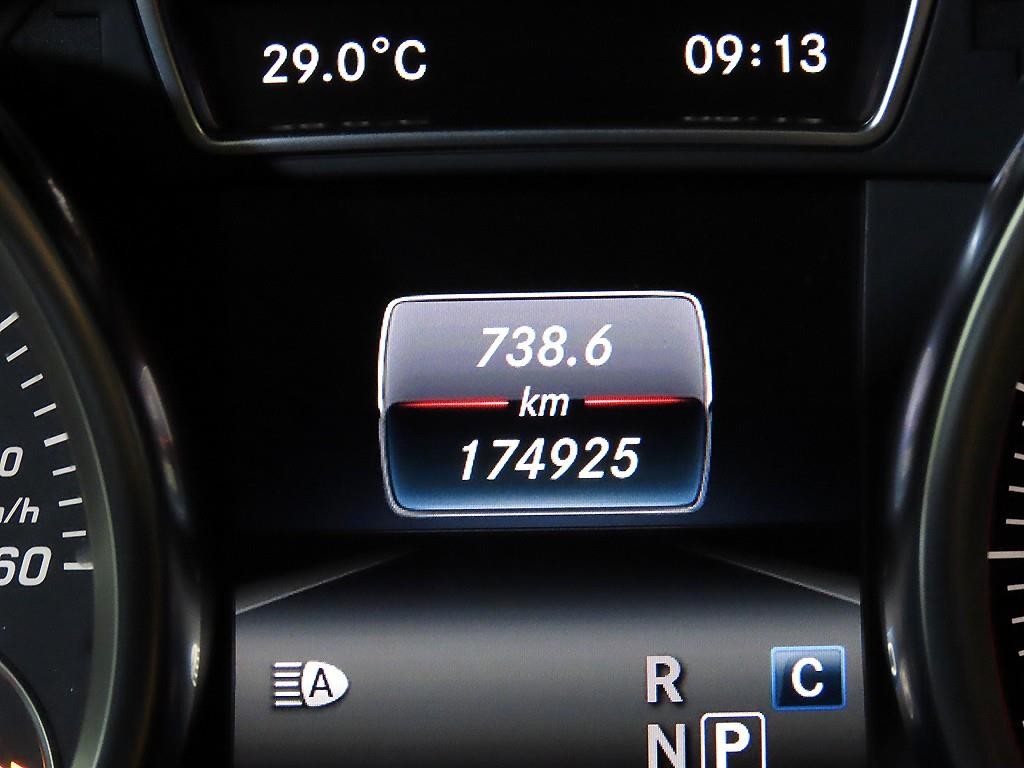 벤츠 GLE 클래스 GLE 클래스 W166 GLE 350 d 4MATIC 이미지 9