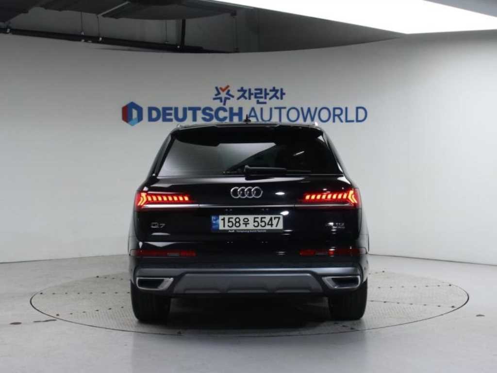 아우디 Q7 Q7 (4M) 45 TDI 콰트로 프리미엄 이미지 5
