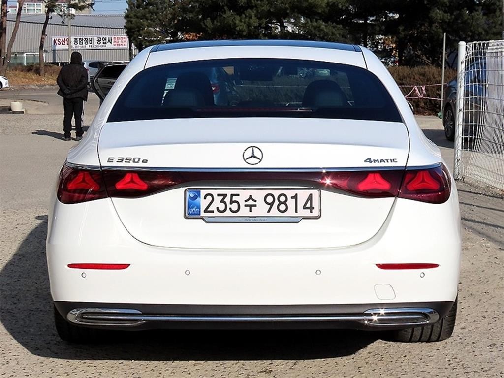 벤츠 E 클래스 E-클래스 W214 E350 e 4MATIC 익스클루시브 EQ 이미지 4