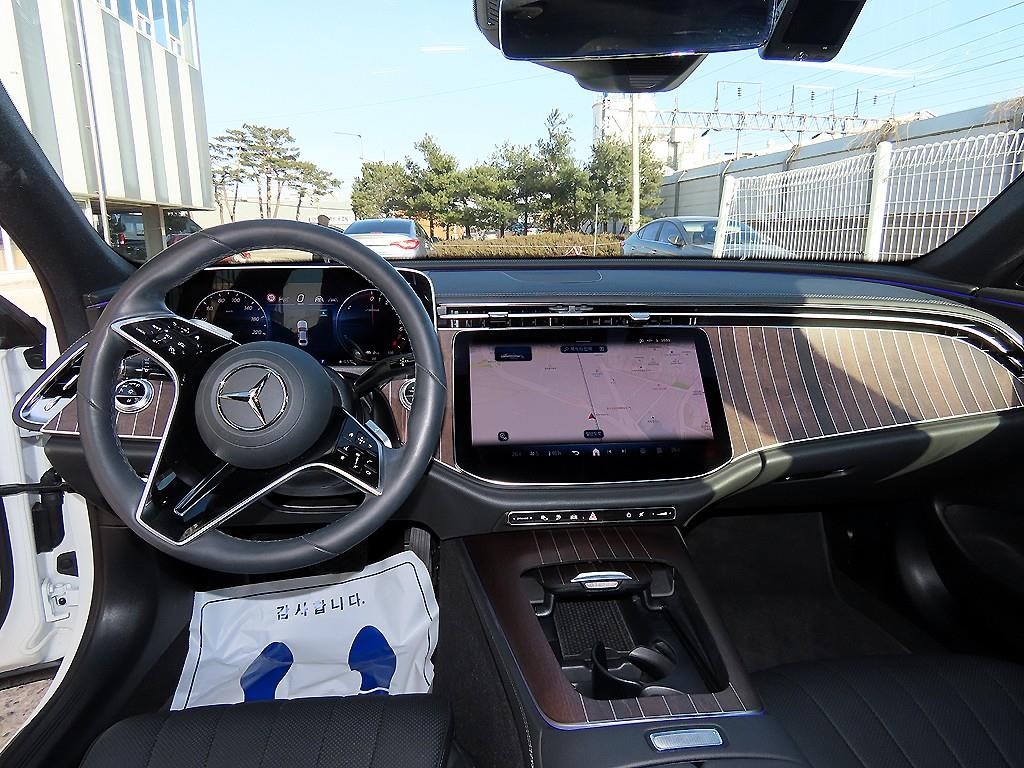 벤츠 E 클래스 E-클래스 W214 E350 e 4MATIC 익스클루시브 EQ 이미지 7