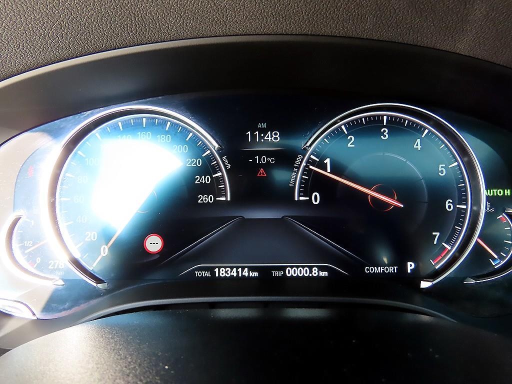 BMW 5시리즈 5시리즈 (G30) 520i 럭셔리 이미지 9