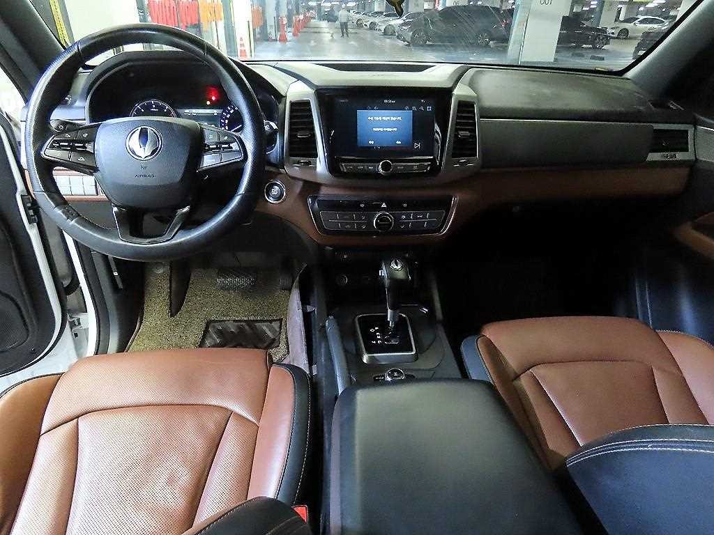 KG모빌리티(쌍용) 렉스턴 렉스턴 스포츠 4WD 디젤 2.2 프레스티지 이미지 10