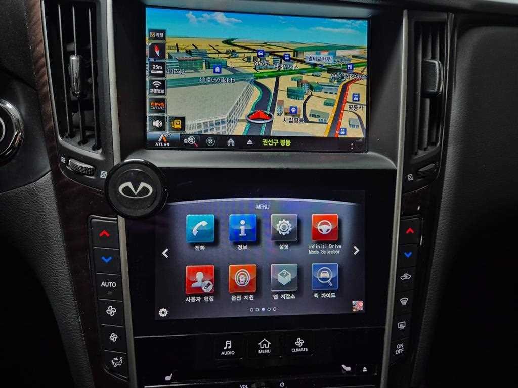 인피니티 Q Q50 2.2D 익스클루시브 이미지 16