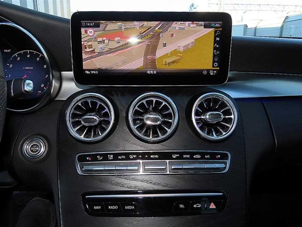 벤츠 C 클래스 C클래스 W205 C200 이미지 13