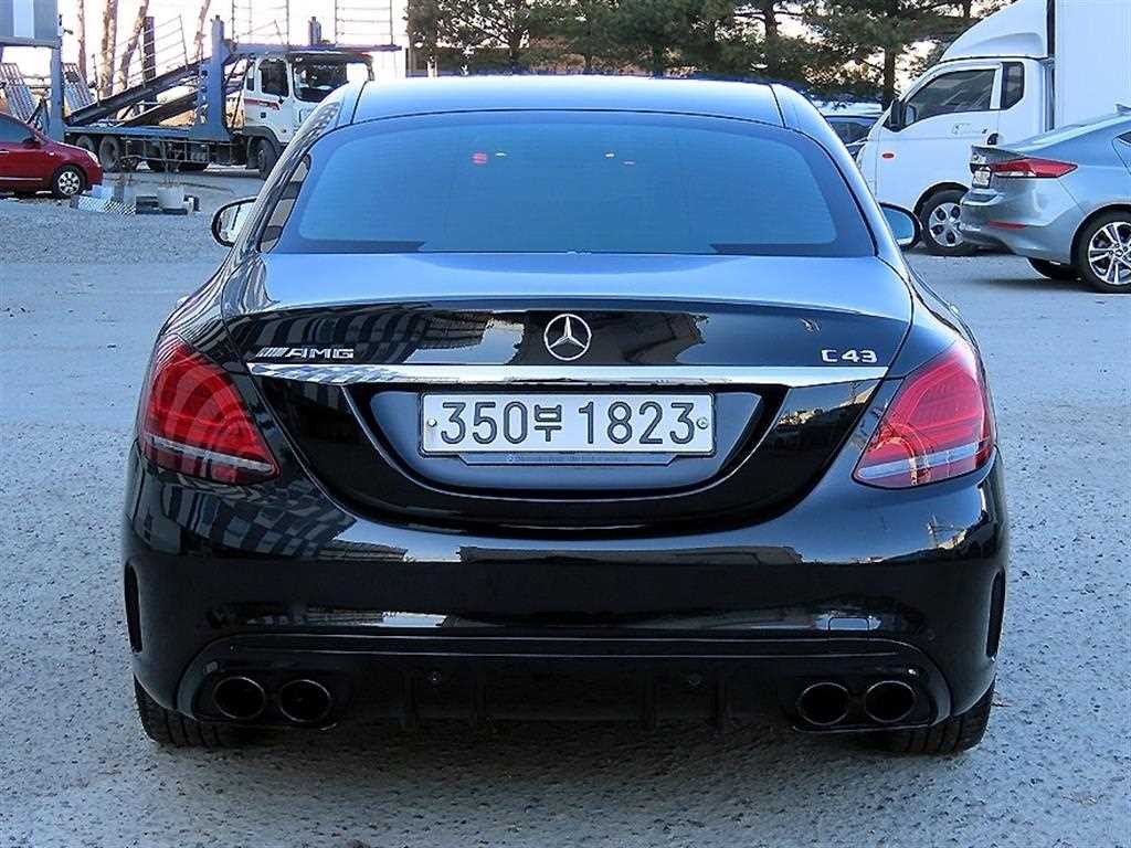 벤츠 C 클래스 C클래스 W205 C200 이미지 4