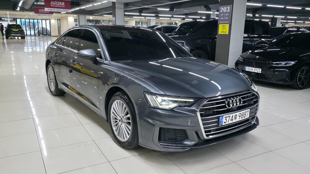 아우디 A6 A6 (C8) 45 TFSI 프리미엄 이미지 1