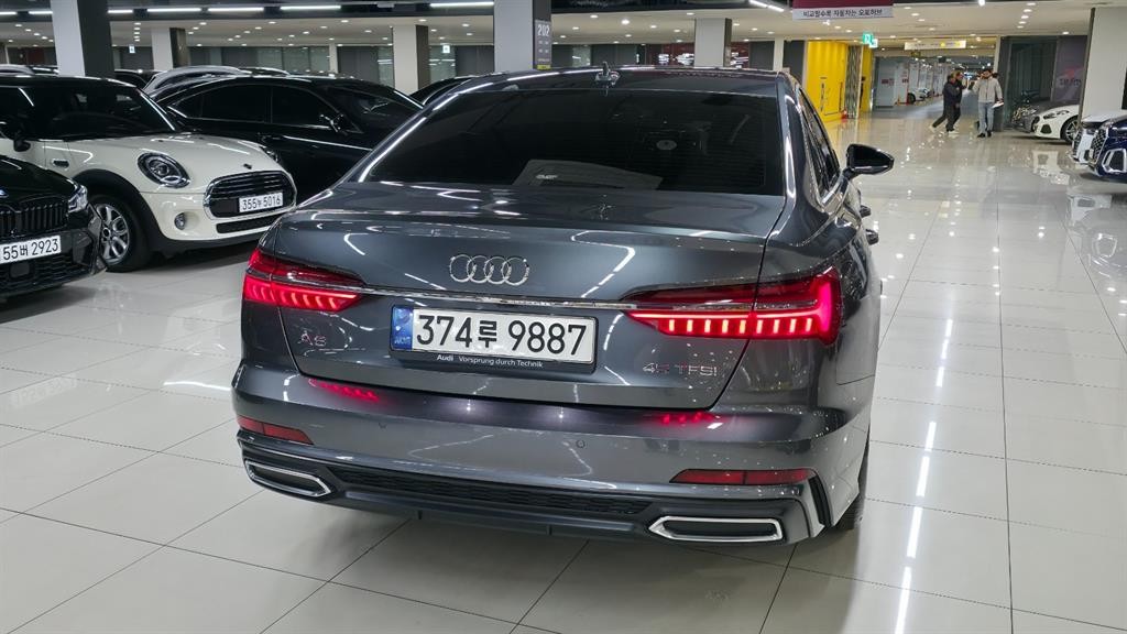 아우디 A6 A6 (C8) 45 TFSI 프리미엄 이미지 5