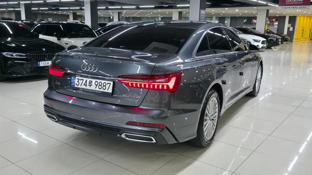 아우디 A6 A6 (C8) 45 TFSI 프리미엄 이미지 6