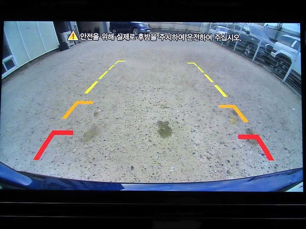 KG모빌리티(쌍용) 티볼리 베리 뉴 티볼리 2WD 디젤 1.6 V5 이미지 15