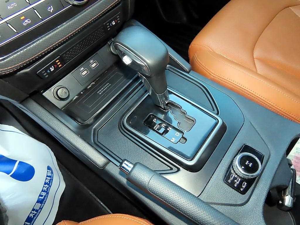 KG모빌리티(쌍용) 렉스턴 더 뉴 렉스턴 스포츠 칸 디젤 2.2 4WD 익스페디션 이미지 10
