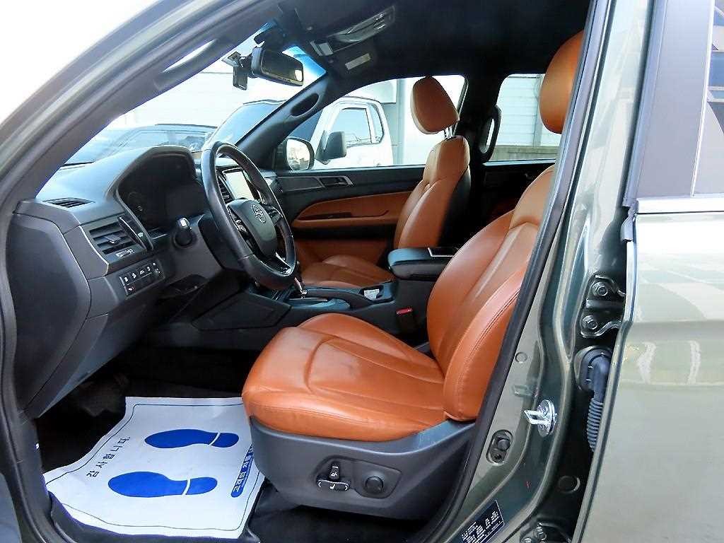 KG모빌리티(쌍용) 렉스턴 더 뉴 렉스턴 스포츠 칸 디젤 2.2 4WD 익스페디션 이미지 5