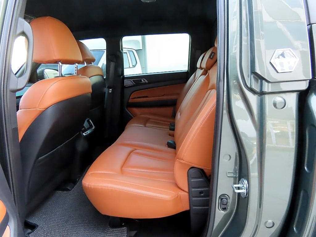 KG모빌리티(쌍용) 렉스턴 더 뉴 렉스턴 스포츠 칸 디젤 2.2 4WD 익스페디션 이미지 6