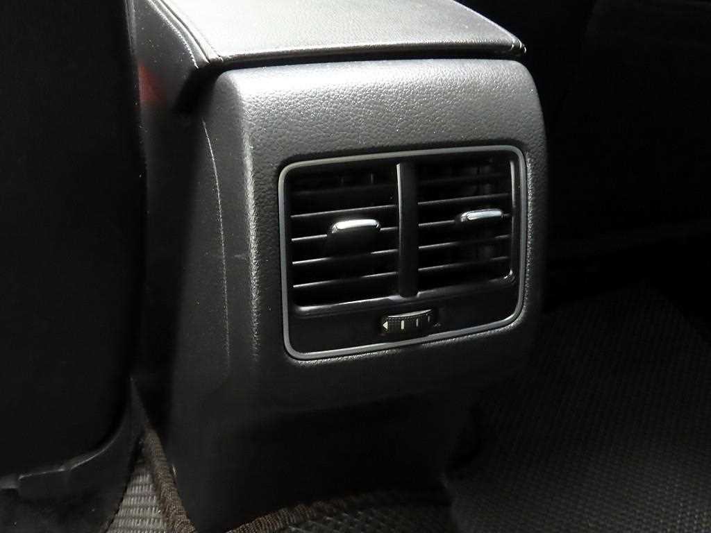 폭스바겐 파사트 더 뉴 파사트 1.8 TSI 이미지 16
