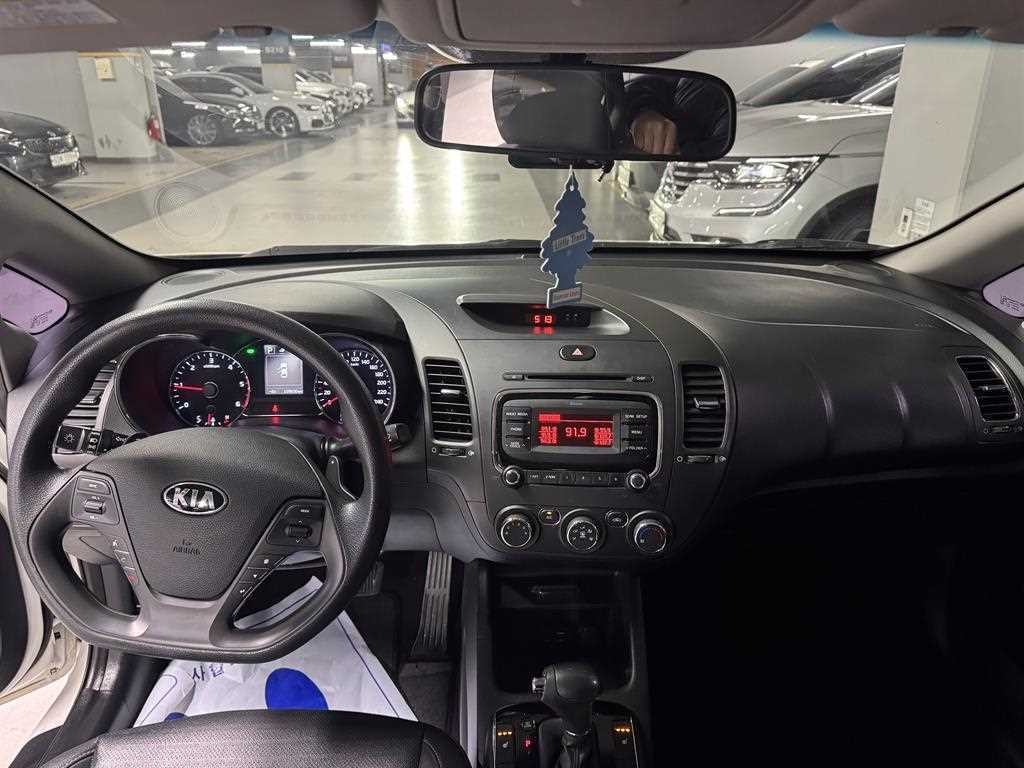 기아 K3 더뉴 K3 1.6 VGT 디럭스 이미지 9