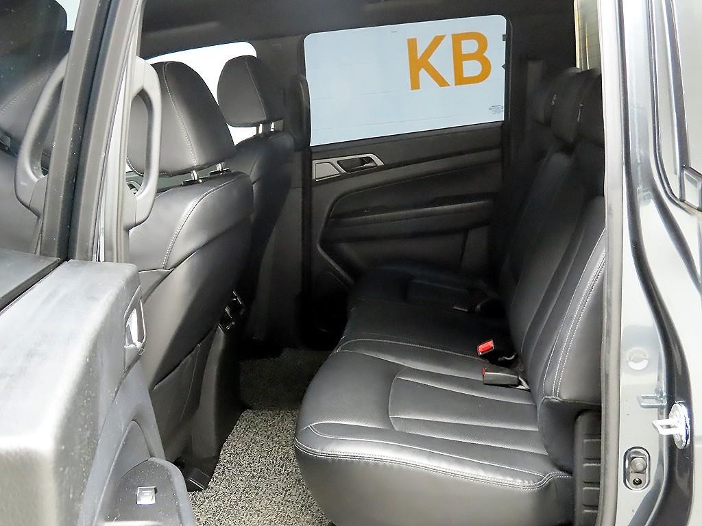 KG모빌리티(쌍용) 렉스턴 렉스턴 스포츠 칸 디젤 2.2 4WD 파워리프 와일드 이미지 15