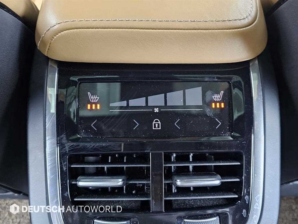 볼보 XC60 XC60(2세대) B5 AWD 인스크립션 이미지 16