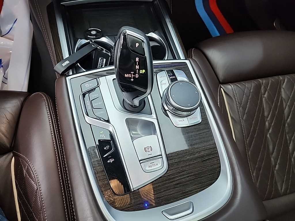 BMW 7시리즈 7시리즈 (G11) 730Ld xDrive 디자인 퓨어 엑설런스 이미지 8