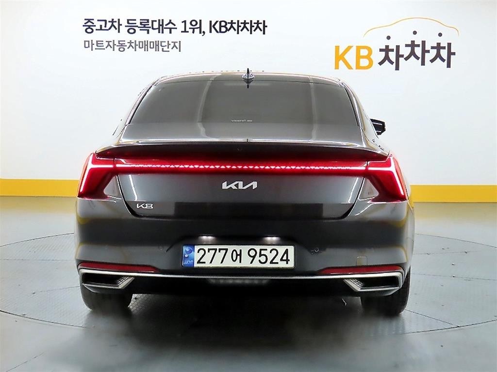 기아 K8 2.5 2WD 시그니처 이미지 3