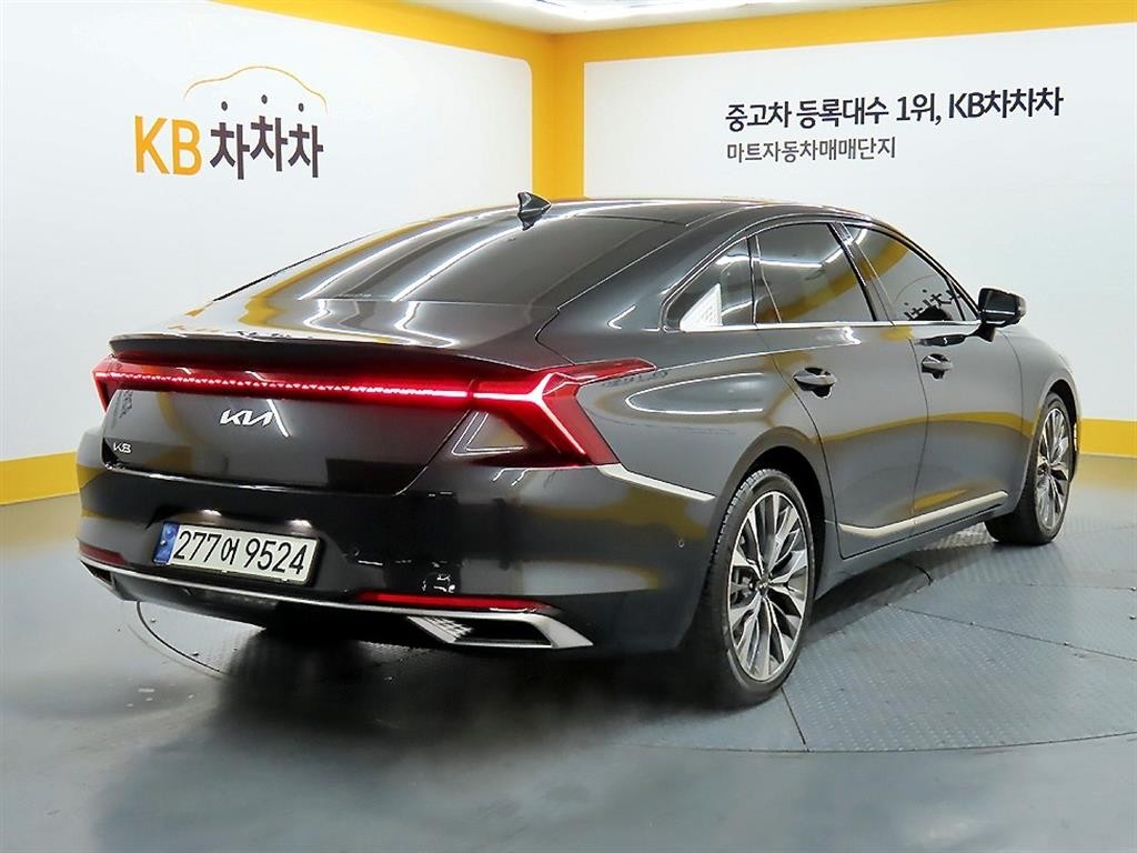 기아 K8 2.5 2WD 시그니처 이미지 4