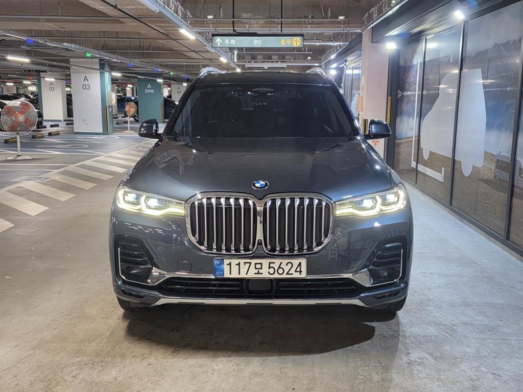 BMW X7 X7 (G07) xDrive 40i 디자인 퓨어 엑셀런스 7인승 이미지 1