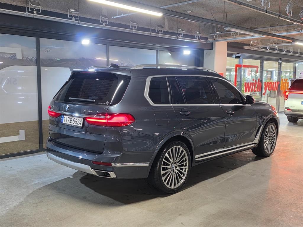 BMW X7 X7 (G07) xDrive 40i 디자인 퓨어 엑셀런스 7인승 이미지 4