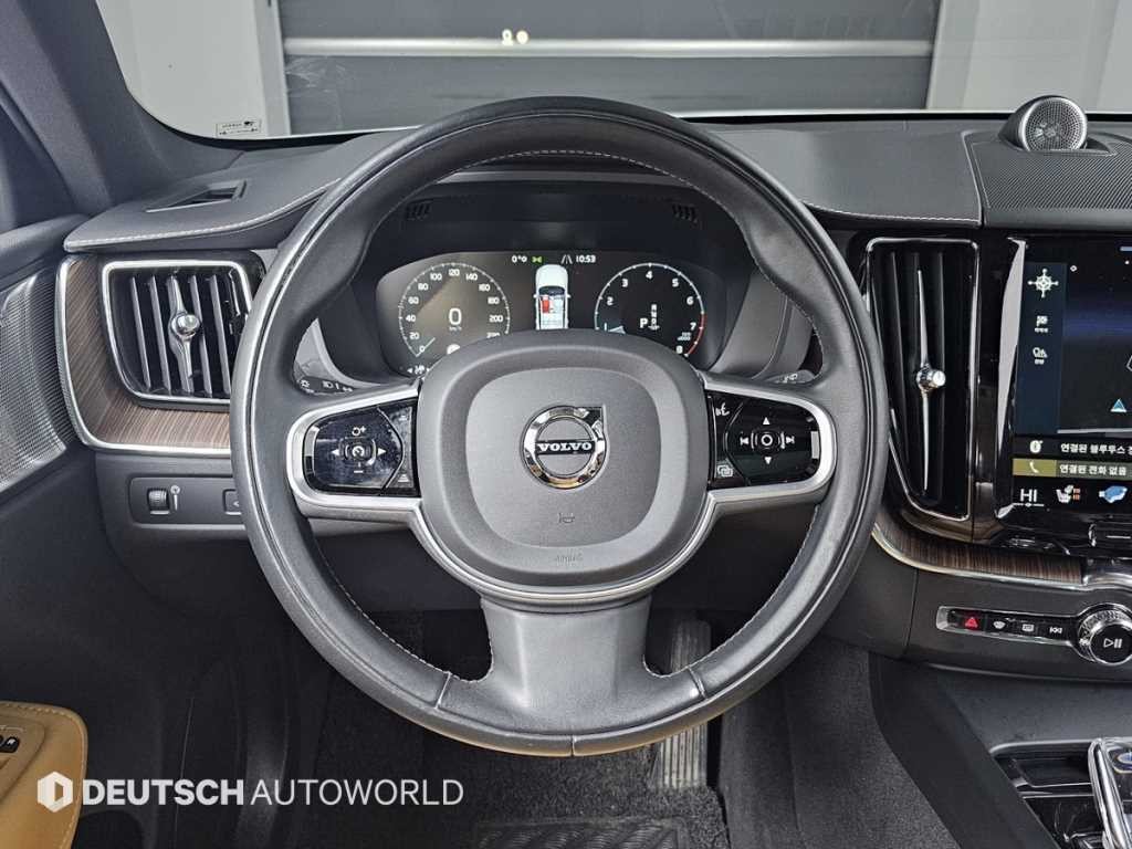 볼보 XC60 XC60(2세대) B5 AWD 인스크립션 이미지 13