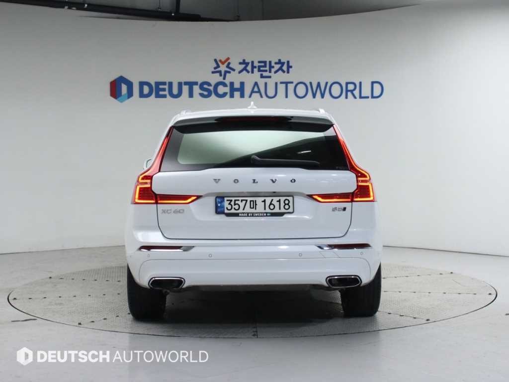 볼보 XC60 XC60(2세대) B5 AWD 인스크립션 이미지 4