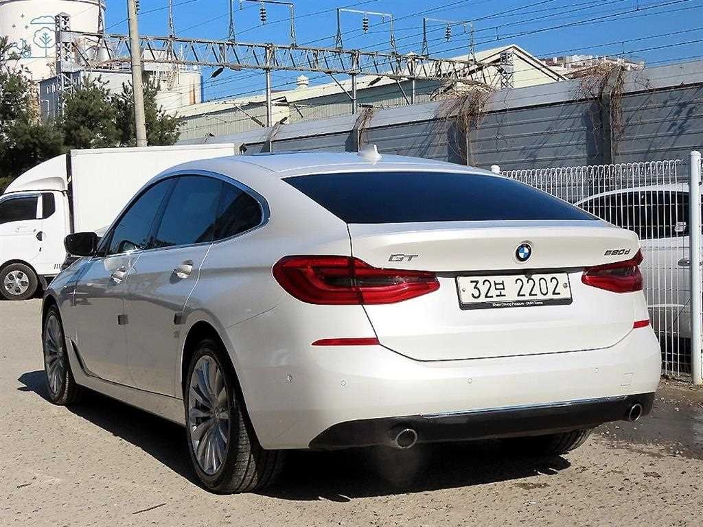 BMW 그란투리스모 6시리즈 GT (G32) 620d 럭셔리 이미지 3