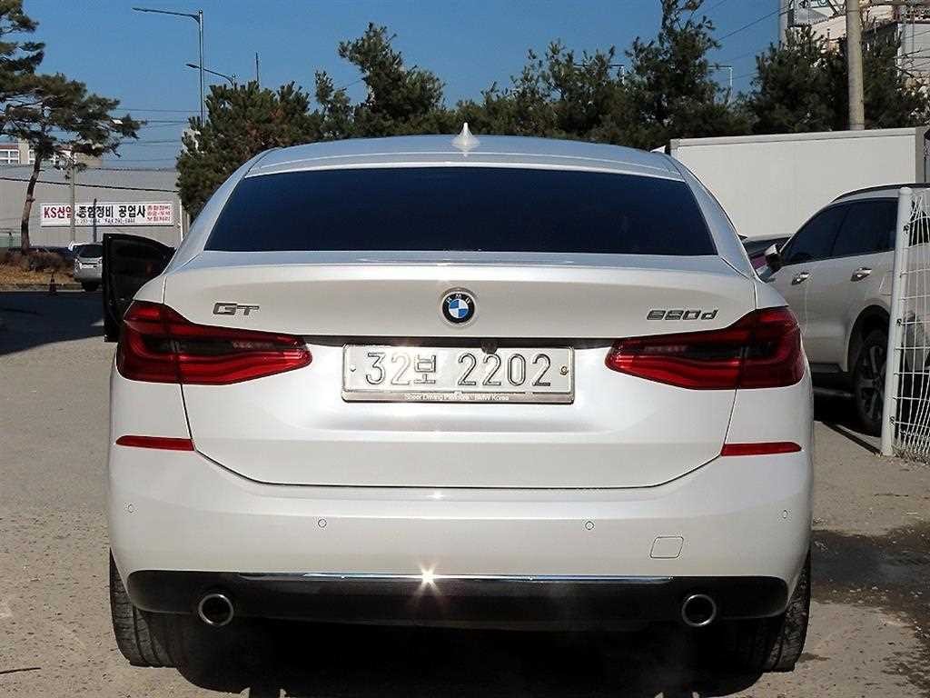 BMW 그란투리스모 6시리즈 GT (G32) 620d 럭셔리 이미지 4