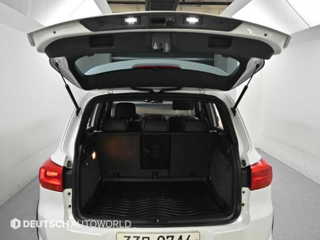 폭스바겐 티구안 뉴티구안 2.0 TDI R-라인 이미지 20