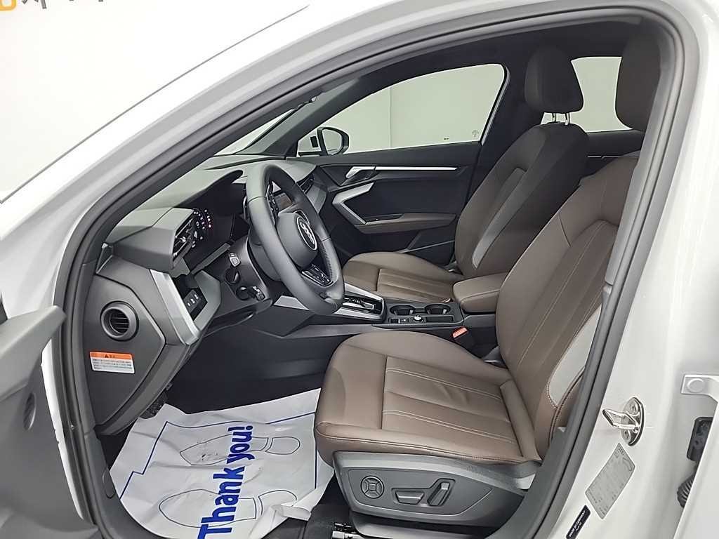 아우디 A3 A3(8Y) 40 TFSI 이미지 11
