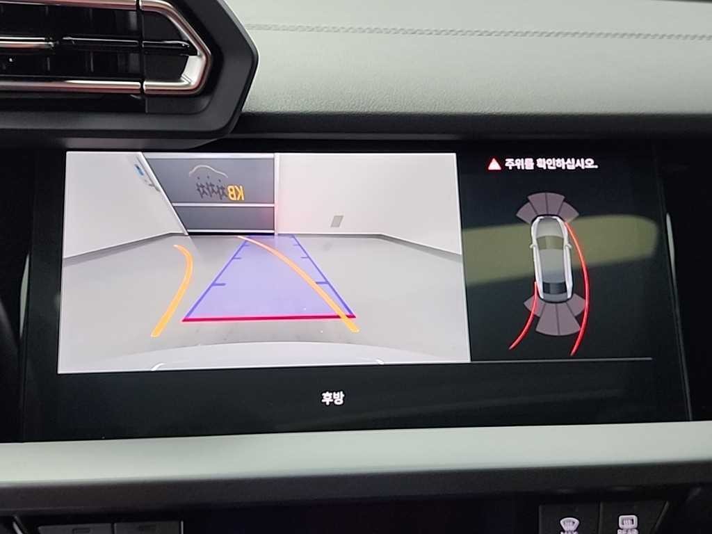 아우디 A3 A3(8Y) 40 TFSI 이미지 16