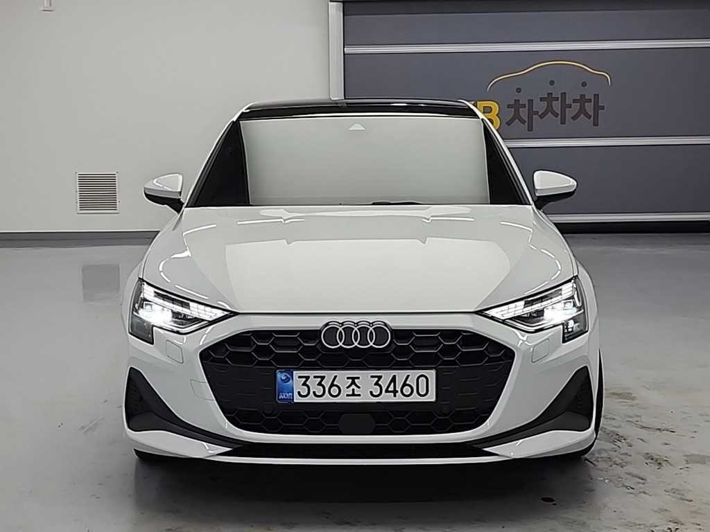 아우디 A3 A3(8Y) 40 TFSI 이미지 2
