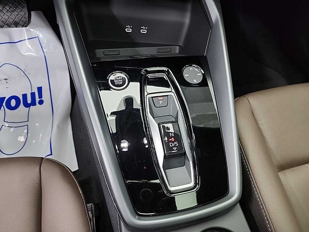 아우디 A3 A3(8Y) 40 TFSI 이미지 8